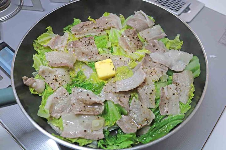 豚バラ白菜の塩バター煮１０