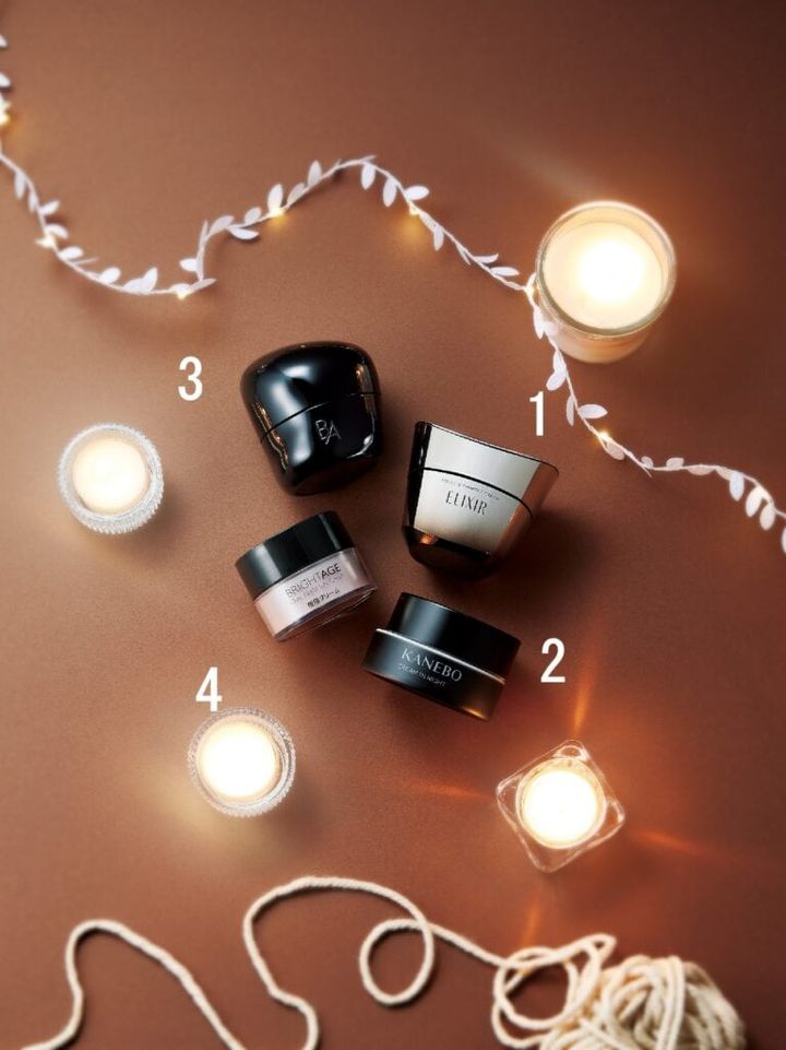 エリクシールトータル V ファーミングクリーム50g ¥11,000、KANEBOクリーム イン ナイトⅡ［医薬部外品］50g ¥13,750／カネボウインターナショナルDiv.、ポーラB.A クリーム30g ¥38,500、ブライトエイジ オーバーナイト ヴェールクリーム30g¥6,600 ／第一三共ヘルスケアダイレクト