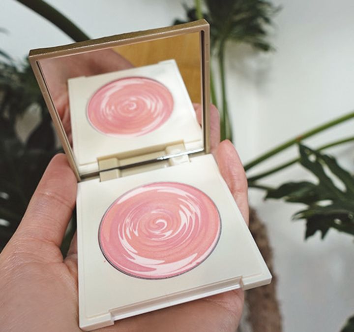 2、COVERMARK ライティング カラー パウダー 03