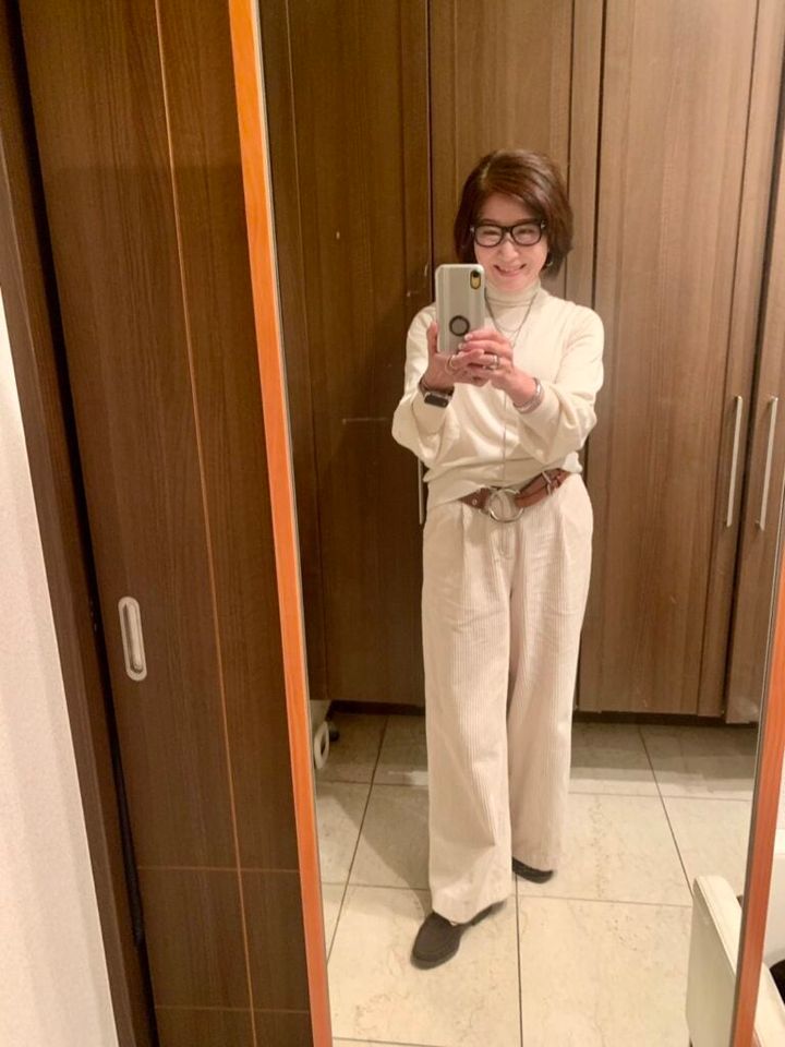 長谷川さん12月ブログ_英国調コーデ