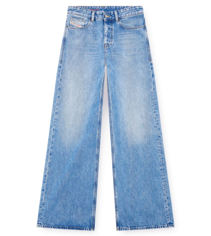 スタイリスト MOMOKO HARADA