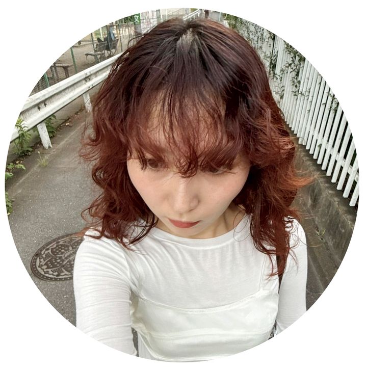 スタイリスト MOMOKO HARADA