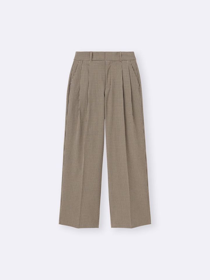 【GU】ほっそり＆上品！ タックワイドチェックパンツ