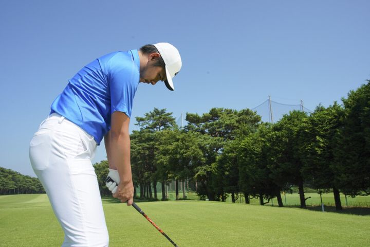 どっちが“正しいアドレス”？猫背にした方が飛ぶって本当…!?