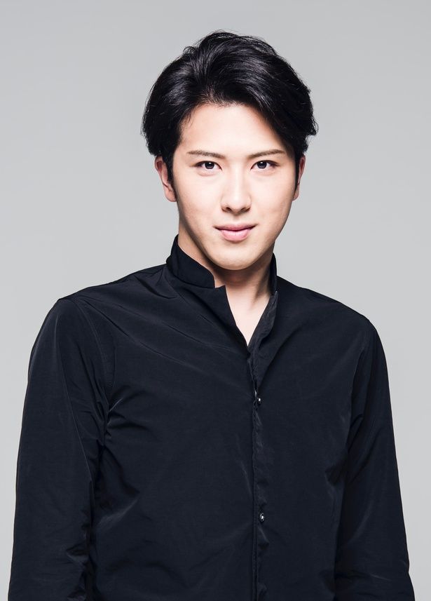 フジコが夢へと踏みだすきっかけを作る叔父を演じた尾上 [c]「パリに咲くエトワール」製作委員会