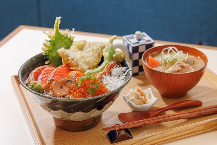 カスタマイズも楽しい和定食をヨーロッパ風の空間で♪名古屋「伏見町POPEYE」