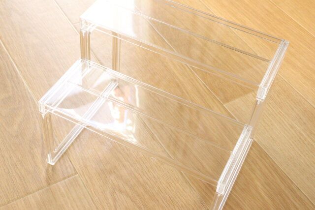 ダイソーのディスプレイステージ（ワイド、2段）組み立て2