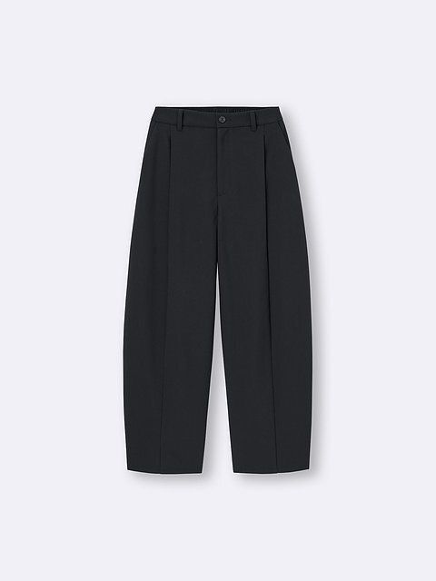 GUのブラッシュドワイドテーパードパンツ