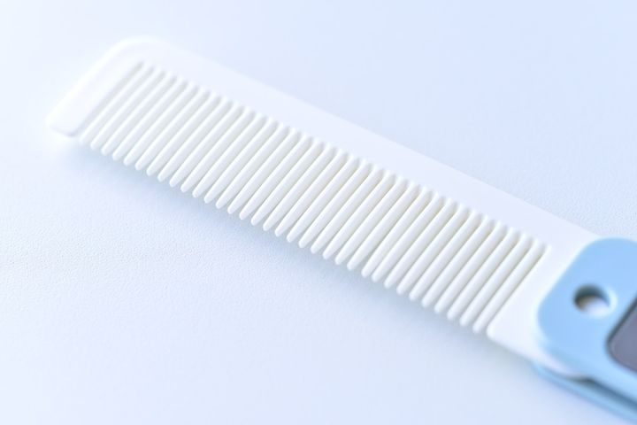 【100均】のヘアコームおすすめ10選！セリア・ダイソー・キャンドゥ