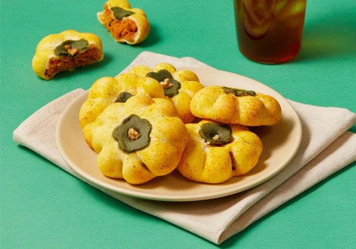 カボチャの形のパン