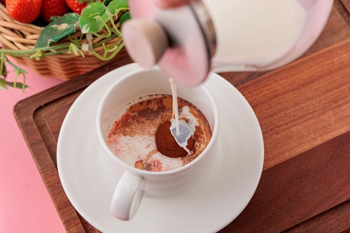 【～早春～】ホットチョコレートドリンク いちごのコンフィチュールとフレッシュいちご(あまおう) 