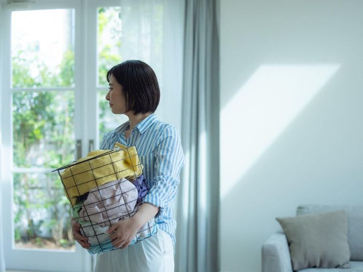 北海道在住・35歳女性が実家暮らしを選ぶ理由とは？ All About ニュース編集部が実施した「実家暮らし」に関する調査から、現在実家暮らしをしている人の生活費や将来の計画などを紹介します。