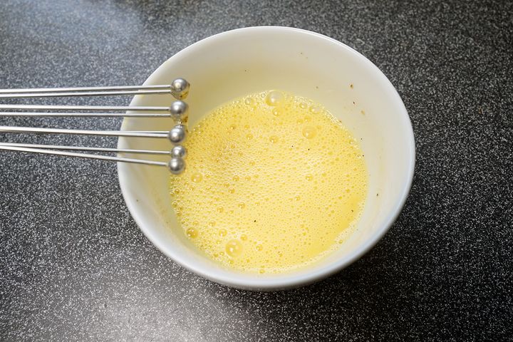 オムレツ用の卵をかき混ぜるには十分。
