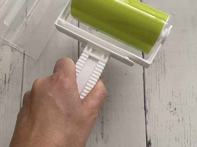 ダイソー「粘着ゲルクリーナー」持ちやすい取っ手