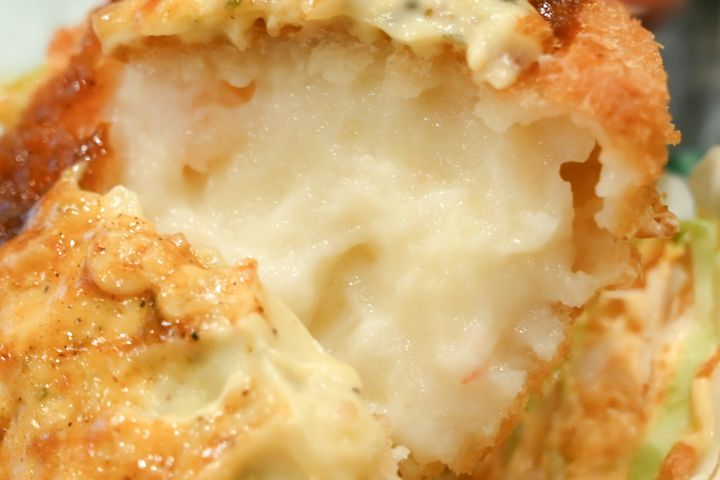 グラコロ独自のクリーミーなコロッケ