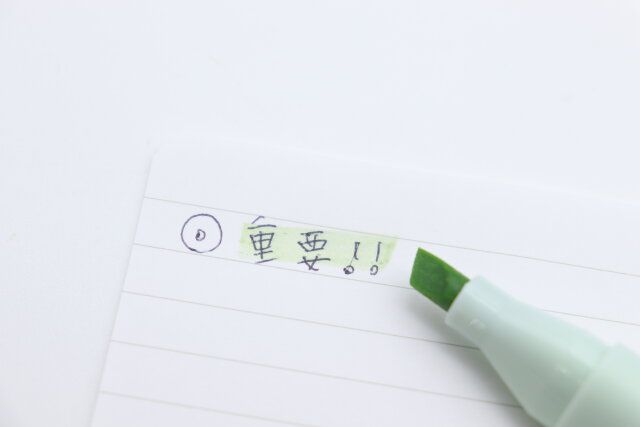 ダイソーのマーカーペン（CHM、丸型、パープル＆グレー、2本）／マーカーペン（CHM、丸型、グリーン、2本）使用例