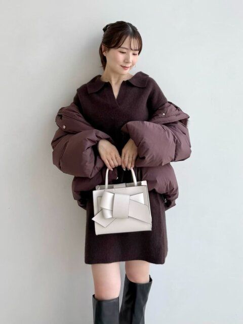 2025冬大人女性ニットアップブラウンワントーンコーデ