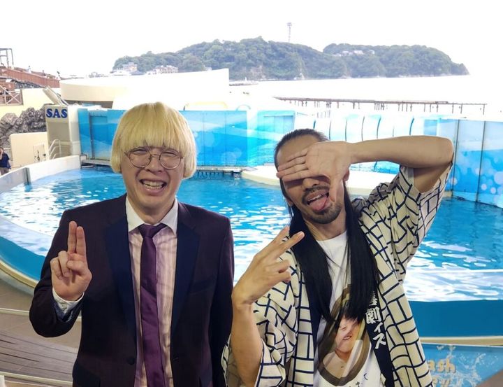 ABCテレビ・テレビ朝日系全国ネットで12月21日夜6時30分から生放送される漫才頂上決戦「M-1グランプリ2025」の事前特番「M-1グランプリ俺たちだって面白い！1万組のエントリー物語」（ABCテレビ・テレビ朝日系/午後0：55～1：55）が12月14日に放送され、大会の審査員が発表されました。