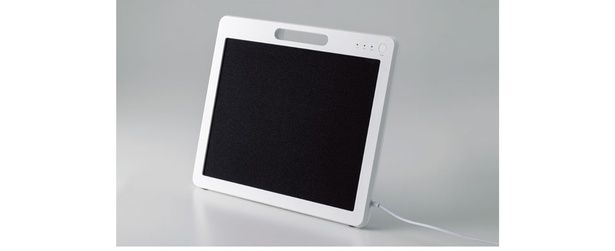 コンパクト パネルヒーター 撮影／布川航太