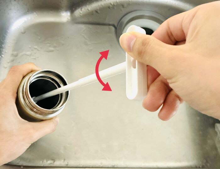 【セリア】考えた人天才！ボトル洗いの名品、感動レベルでした♡「痒いところに手が届く」「ハンドルの形もナイス」