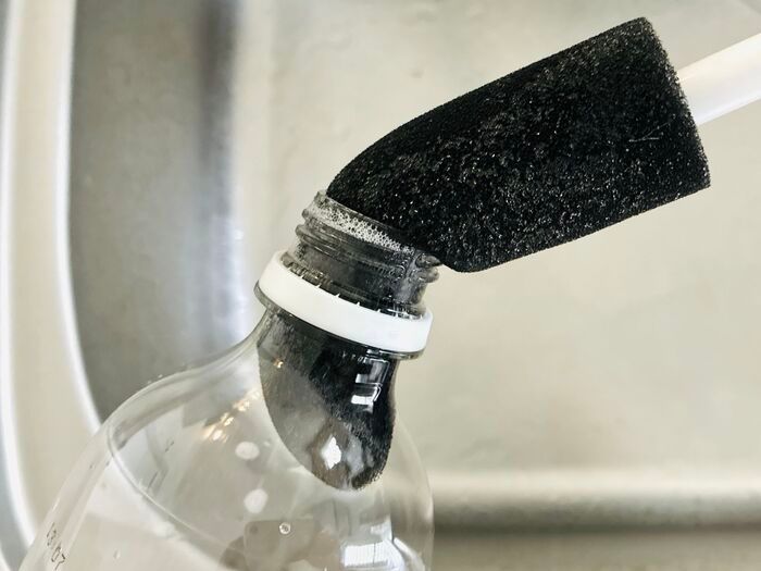 【セリア】考えた人天才！ボトル洗いの名品、感動レベルでした♡「痒いところに手が届く」「ハンドルの形もナイス」