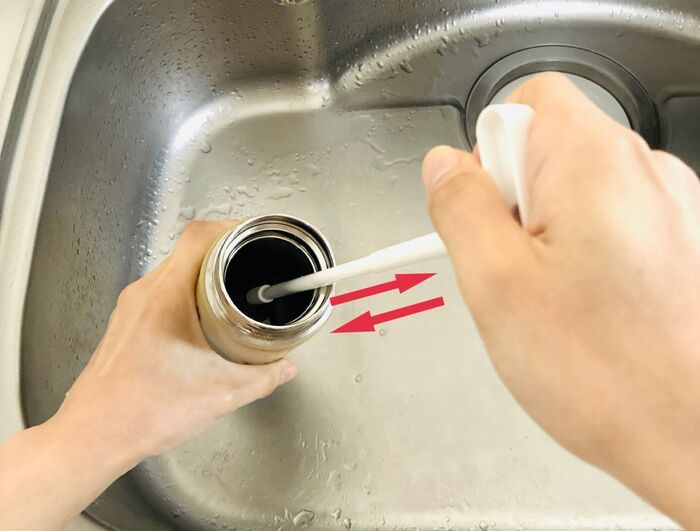 【セリア】考えた人天才！ボトル洗いの名品、感動レベルでした♡「痒いところに手が届く」「ハンドルの形もナイス」