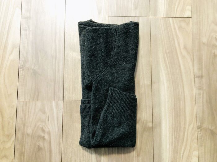 圧縮袋がなくても大丈夫！衣類を超コンパクトにたたむ裏ワザ。帰省や旅行に役立ちますよ♪