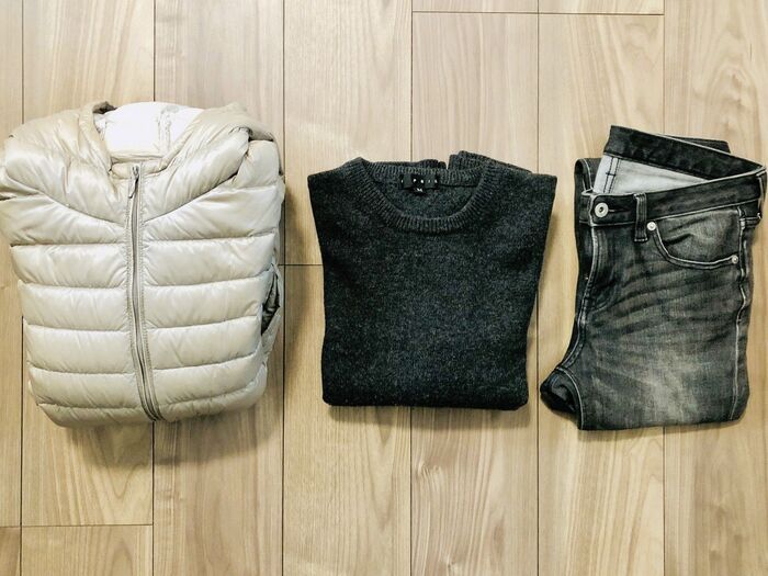 圧縮袋がなくても大丈夫！衣類を超コンパクトにたたむ裏ワザ。帰省や旅行に役立ちますよ♪