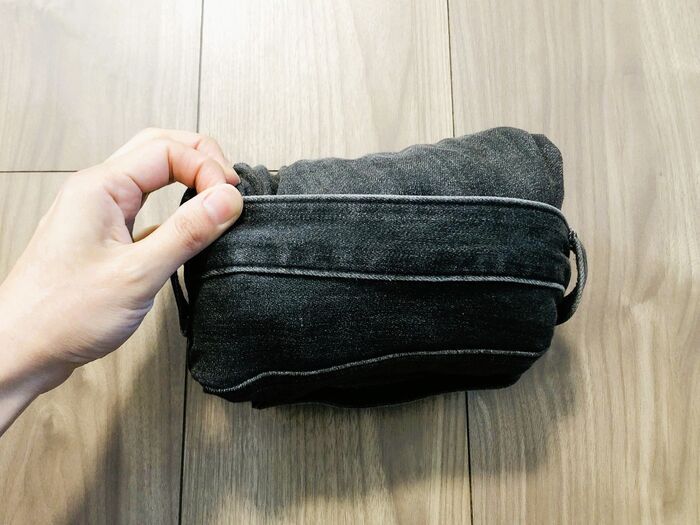 圧縮袋がなくても大丈夫！衣類を超コンパクトにたたむ裏ワザ。帰省や旅行に役立ちますよ♪