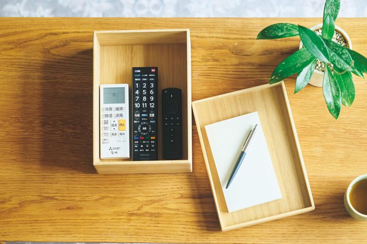 テーブルの上が片付くと部屋全体も整った印象に