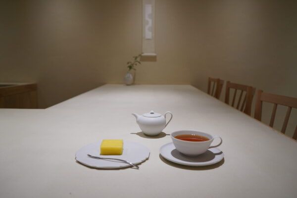 和紅茶の香りと建築美が響くKAGUWA神楽坂店がオープン。国際ティーコンテストで金賞受賞！