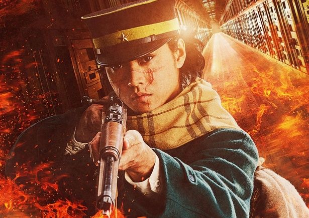 山﨑賢人演じる「不死身の杉元」。網走監獄での最終決戦へ挑む緊迫のビジュアル