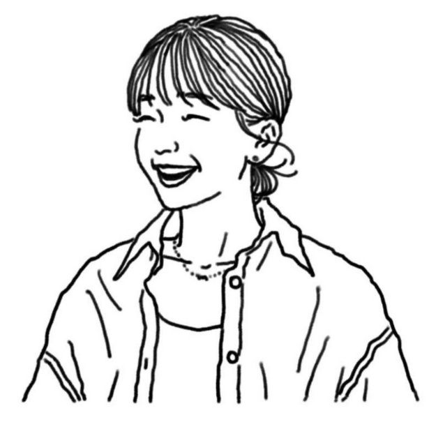 杉本学子さん。スタイリストである一方で、焼きいもマイスターの資格を持つほどの焼きいも好き