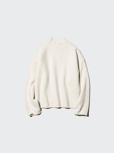 ユニクロのスフレヤーンモックネックセーター