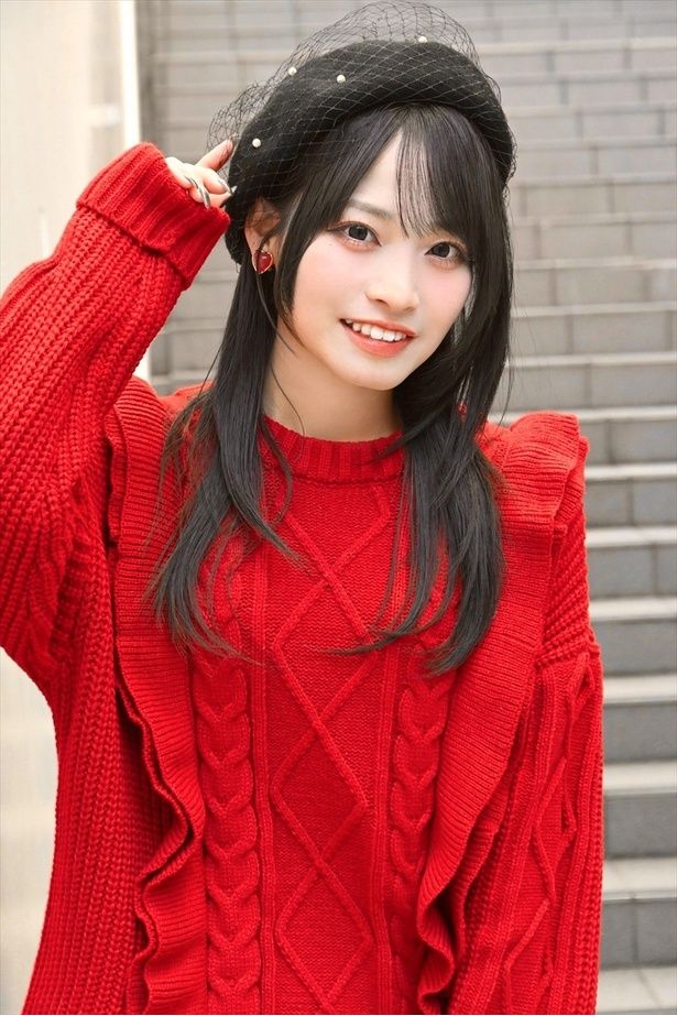 SKE48の人気メンバーとして活躍する入内嶋涼さんの1st写真集『さやけき光』が2025年12月24日(水)に発売される