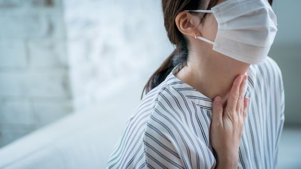 口呼吸で風邪や感染症にかかりやすくなることも mits/PIXTA(ピクスタ）