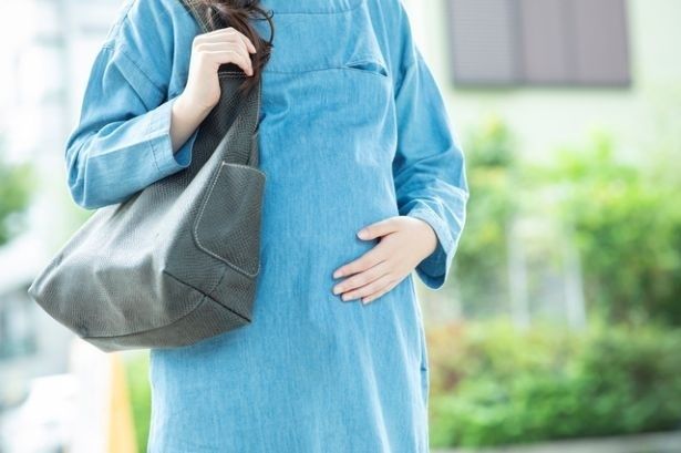 妊娠・出産をきっかけに口呼吸になるケースも多い Ushico/PIXTA(ピクスタ）