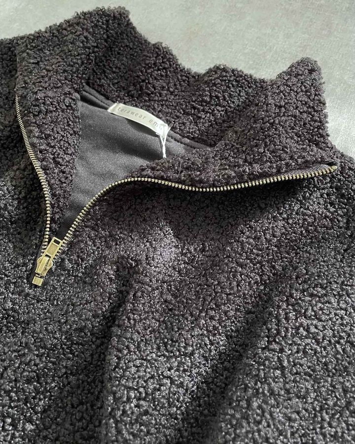 画像: トレンドのハーフジップがボアに♡