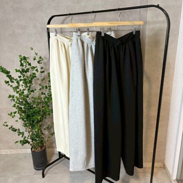 2025しまむらレディース大人女性おすすめタックスウェットバレルパンツ