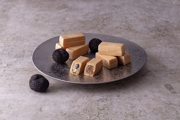 「トリュフ フォアグラ『しっとりポルテもなか』」