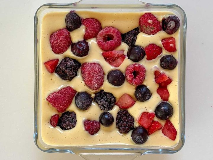 ミックスベリーのヨーグルトクラフティ
