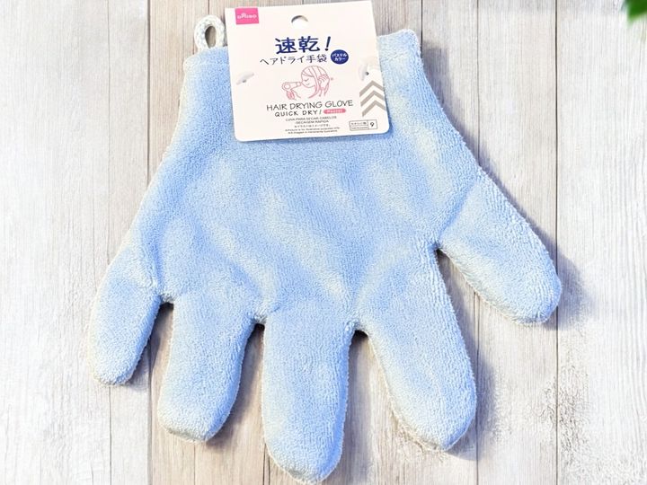 ダイソー「速乾ヘアドライ手袋 パステルカラー」税込110円