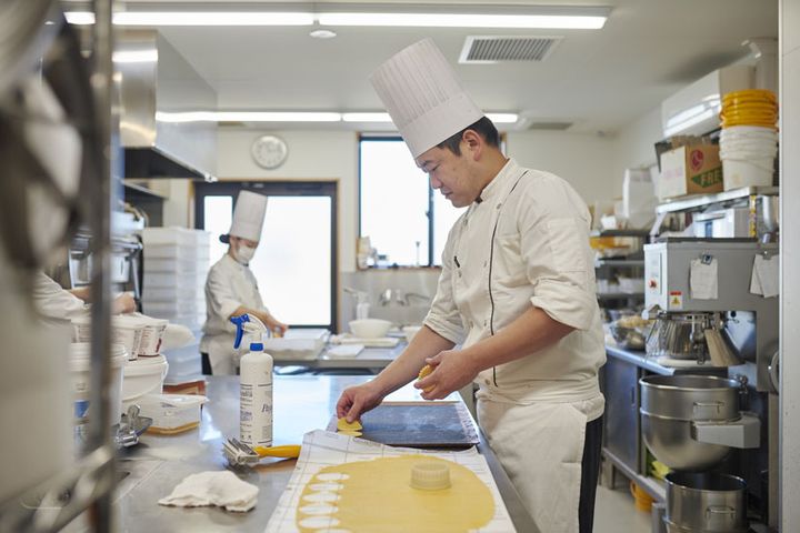 オーナーパティシエの大塚泰裕さん