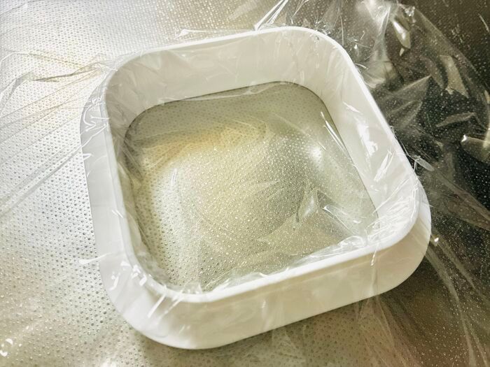 【セリア】白い輪っかが天才すぎる→超スピードで〈ご飯ストック〉ができた♡「ピシッと整列」「時短も叶う優秀品」