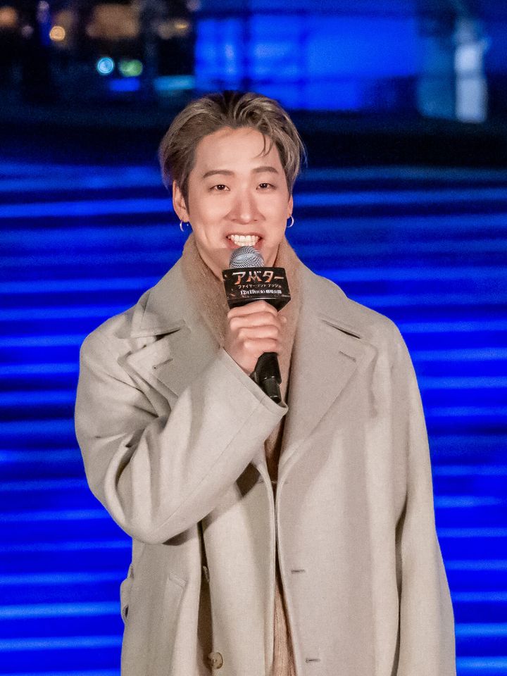 アバターレッドに染まった会場