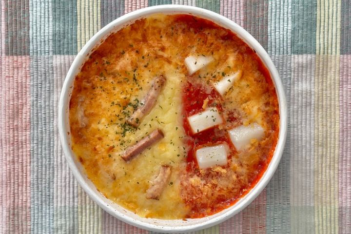 冬らしいトッピングがふわもち！【ローソン】の人気店監修ドリアに大満足