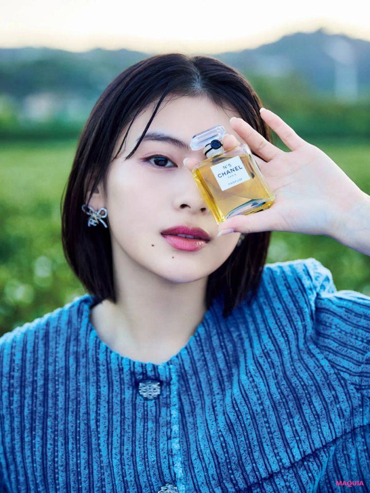 シャネル N°5 出口夏希