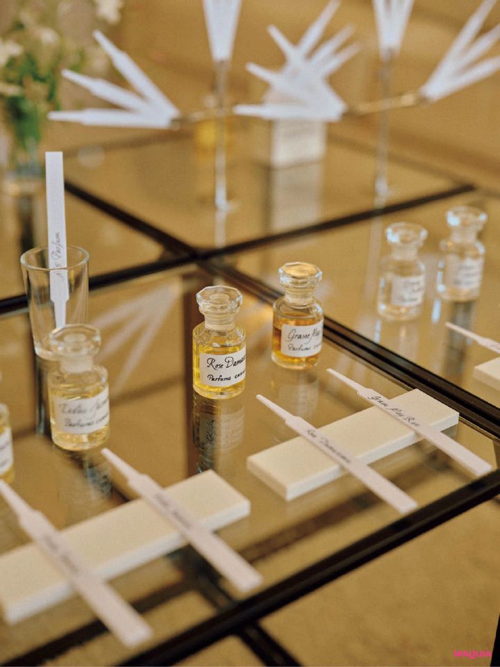シャネル N°5 パルファム 花の計量と工場見学