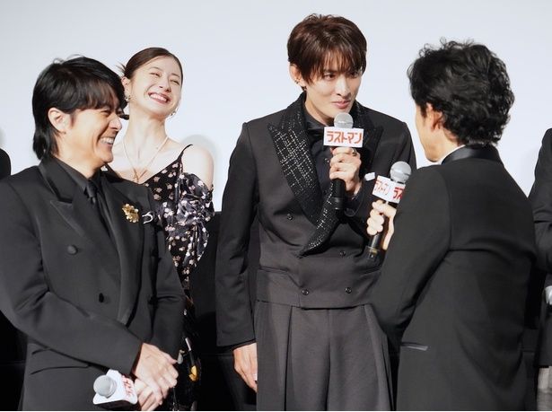 大泉＆福山のやりとりに福山も大爆笑