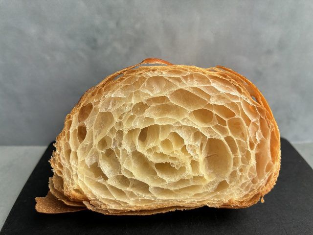クロワッサン断面